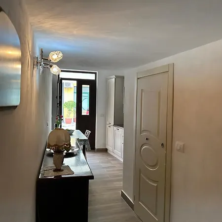 Casa Manuel Avola