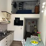 Casa Manuel Avola