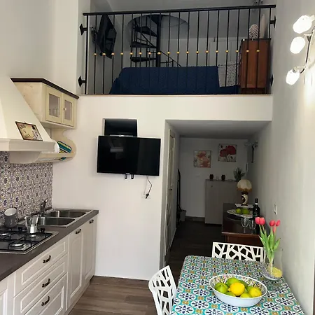 Casa Manuel Avola